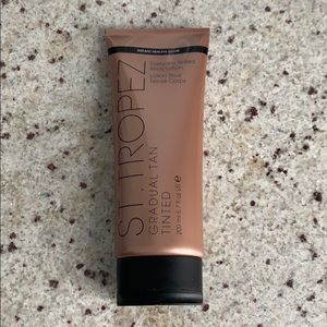 St. Tropez- Tinted Body Lotion